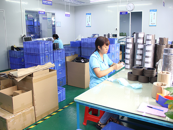 東晟密封-油壓機設備